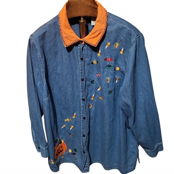 White Stag Tops - Vintage White Stag Halloween Embroidered Pumpkin Candy Denim Shirt Size 26/28